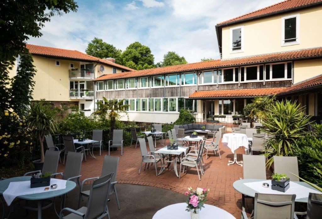Hotel Weserschlösschen Nienburg  Exterior foto
